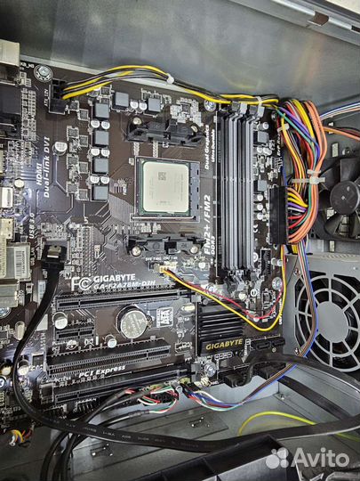 Материнская плата FM2+ Gigabyte GA-F2A78M-D3H