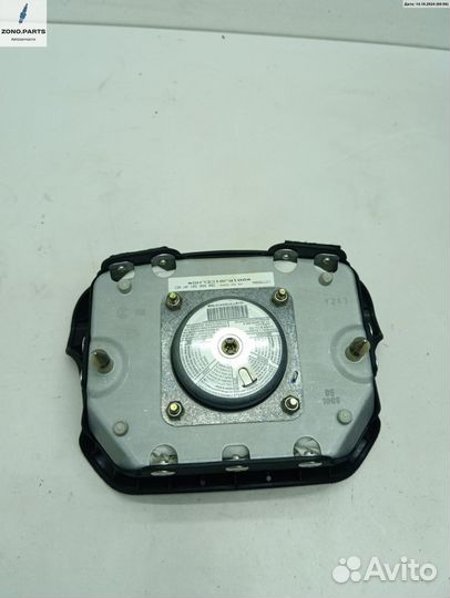 Подушка безопасности (Airbag) водителя 3b0880201am на Volkswagen Golf-4