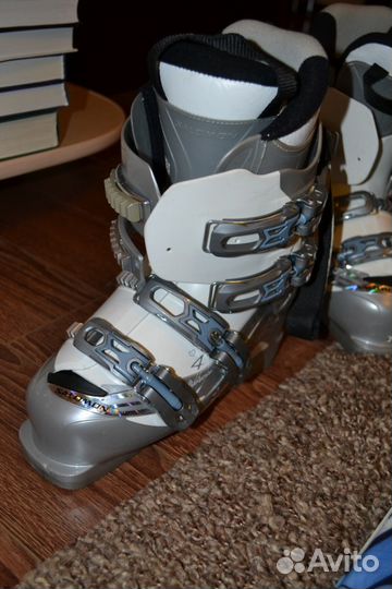 Ботинки для горных лыж