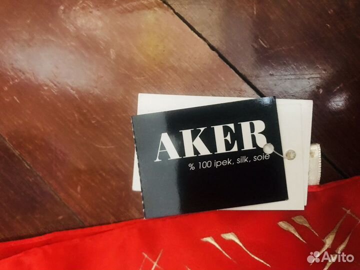 Новый шелковый шарф-платок