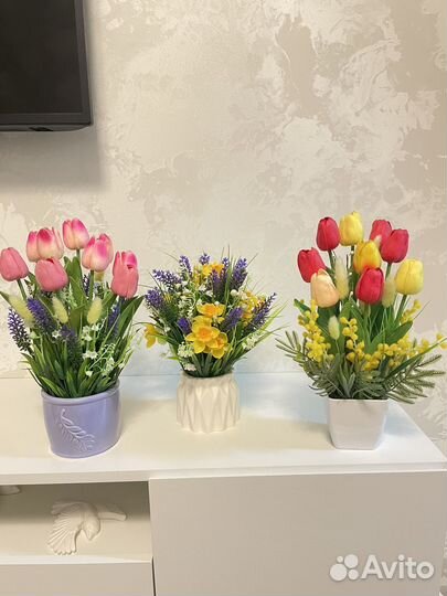 Цветочная композиция из искусственных цветов