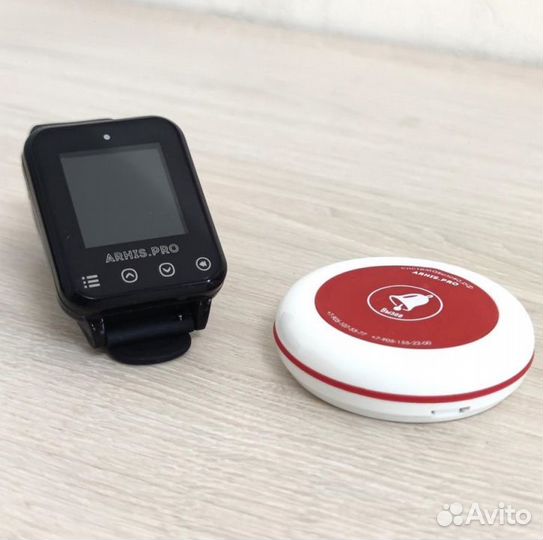 Кнопка вызова официанта и часы пейджер Элит