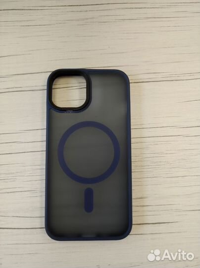 Чехлы для iPhone 14