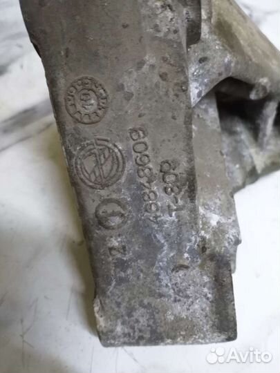 Кронштейн двс кпп fiat albea