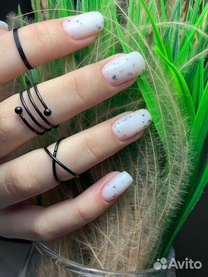 Наращивание и коррекция ногтей