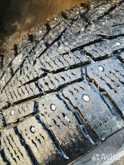 Nokian Tyres Hakkapeliitta 7 SUV 235/65 R17