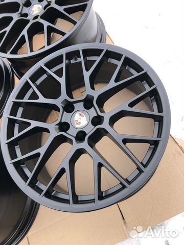 Оригинальные кованые диски Porsche Macan R20 разно
