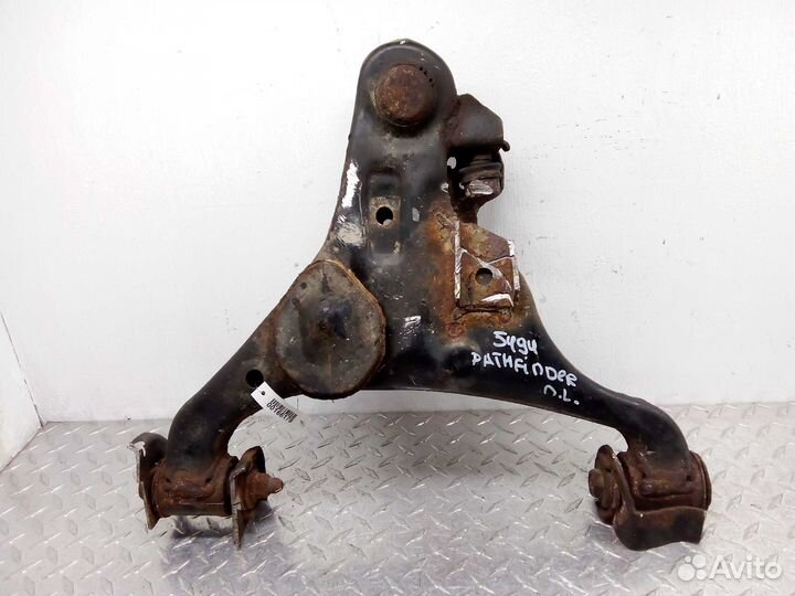 Рычаг передний левый нижний Nissan Pathfinder R51