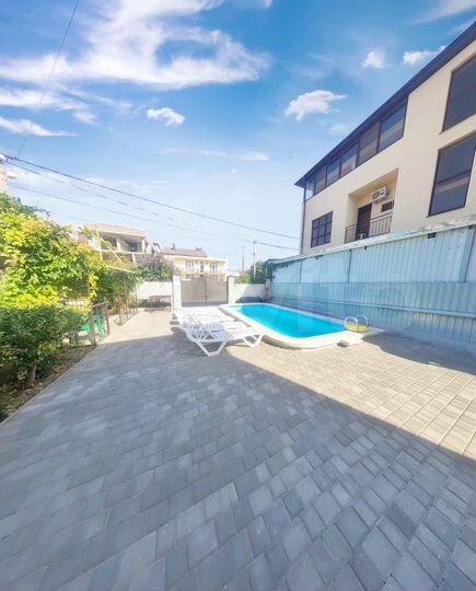 Гостиница, 380 м²