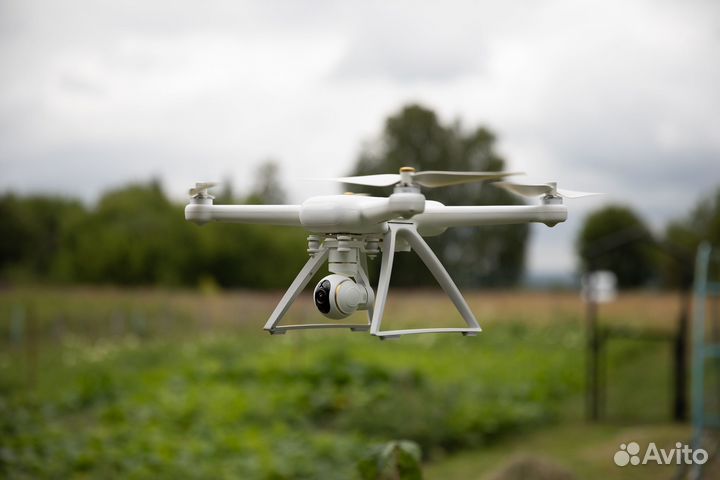Квадрокоптер Xiaomi MI Drone 4K