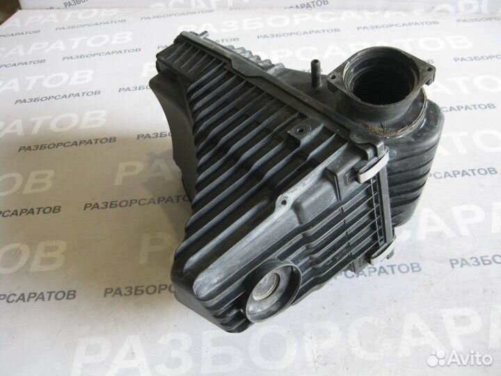 Корпус воздушного фильтра правый Volkswagen