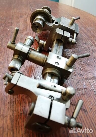 Часовой токарный станок