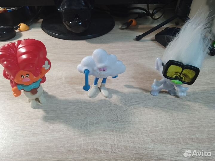 Игрушки Макдональдс тролли 2