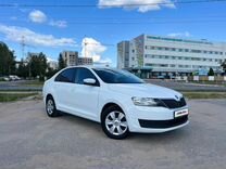 Skoda Rapid 1.6 AT, 2019, 66 500 км, с пробегом, цена 1 399 000 руб.