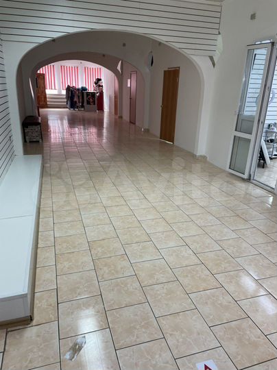 Торговая площадь, 611 м²