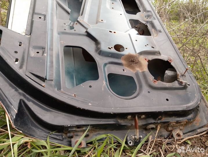 Дверь ваз 2110