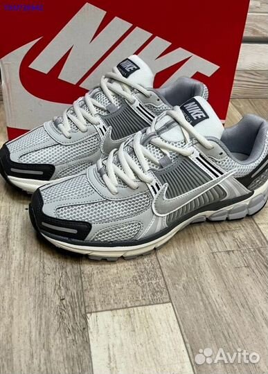 Кроссовки Nike Air Zoom Vomero 5