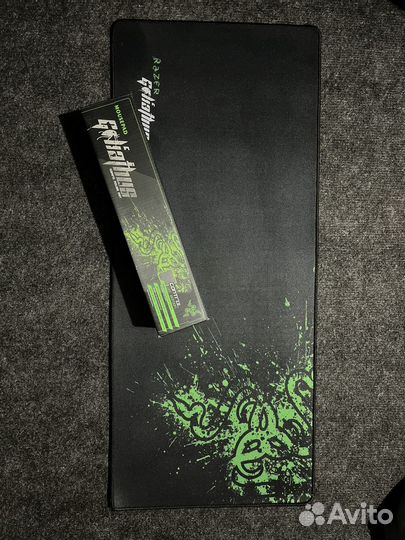 Игровой коврик Razer Goliathus 700x300