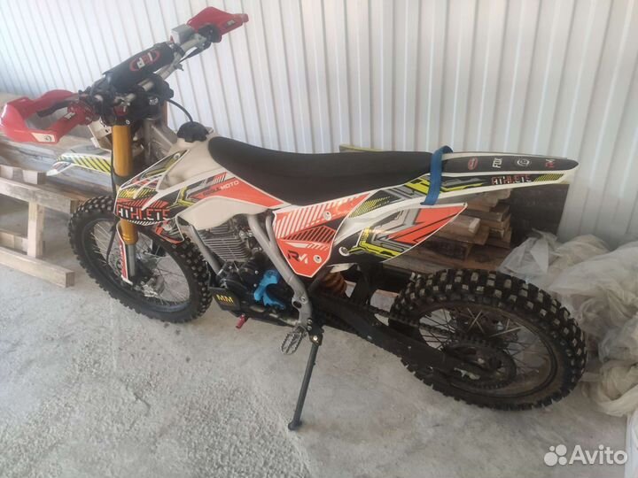 Мотоцикл Regulmoto athlete 250 19/16