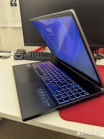 Игровой ноутбук Acer predato rtx 4060 i7-13700