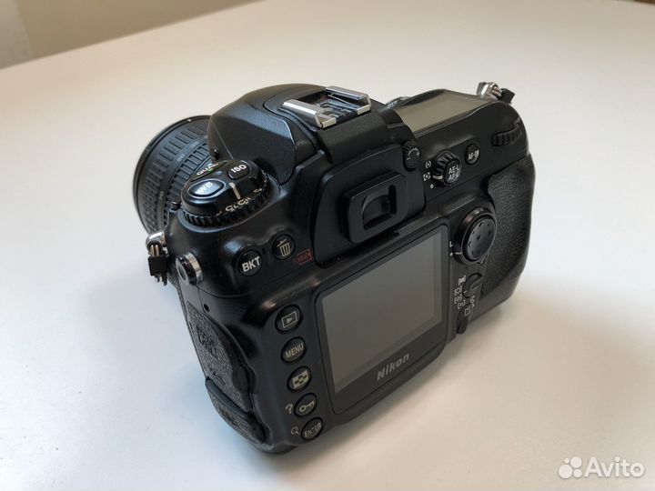 Зеркальный фотоаппарат Nikon d200