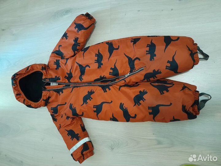 Продам комбинезон 86-92