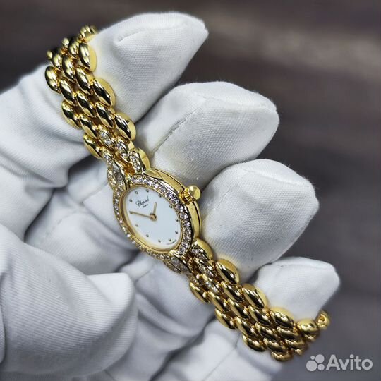 Золотые часы Chopard LUC с бриллиантами