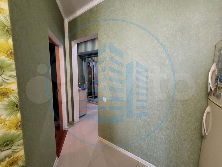 2-к. квартира, 52 м², 1/3 эт.