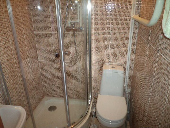 Комната 22 м² в 5-к., 1/9 эт.