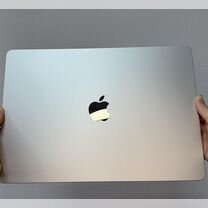 MacBook Air 15 M2 2023 8/512 Как новый