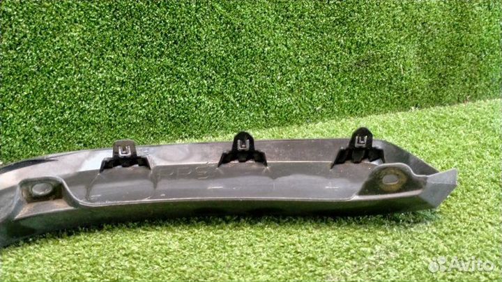 Накладка арки колеса задняя правая Toyota Rav 4