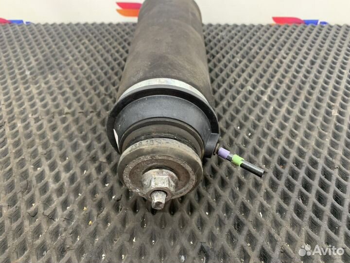 Амортизатор кабины передний