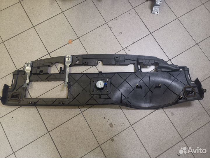 Накладка торпедо верхняя Cadillac Escalade gmt 900