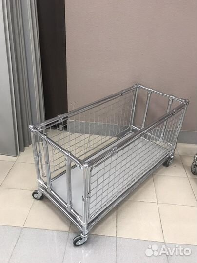 Корзина для хранения из джокера на колесах