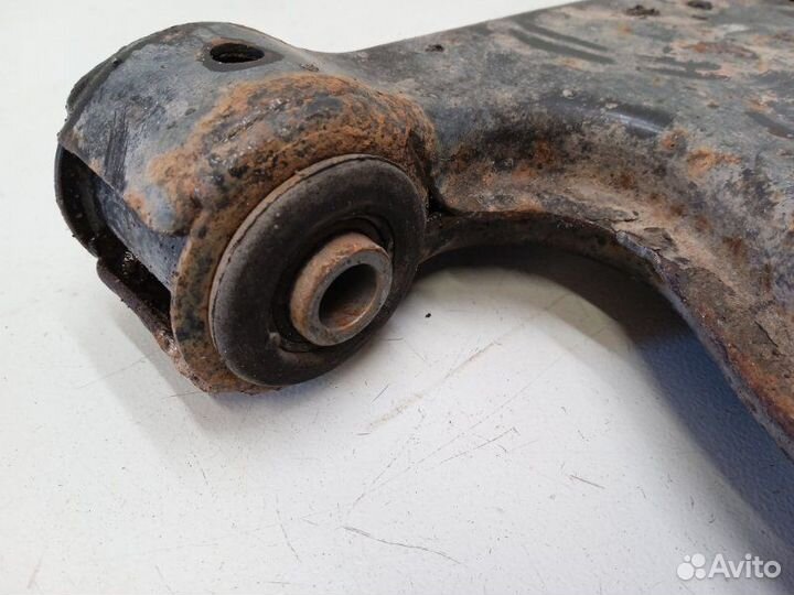 Рычаг передний правый Opel Astra H 1.8 2010