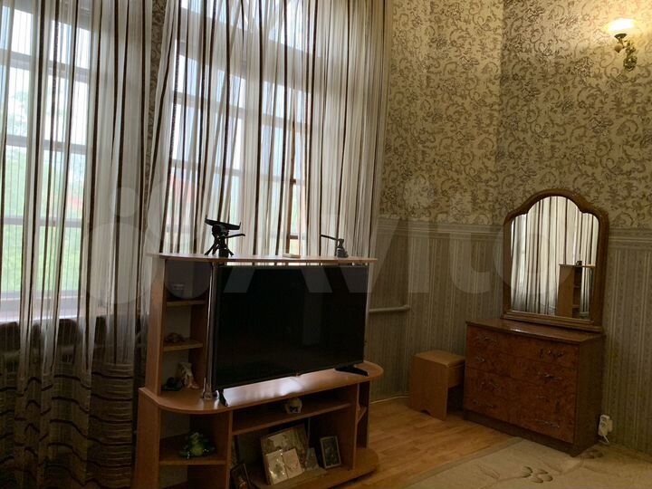 Дом 295 м² на участке 15 сот.