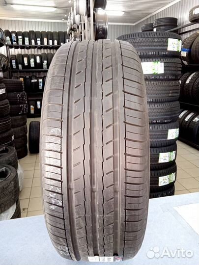 Yokohama Bluearth ES32 215/50 R17 96W