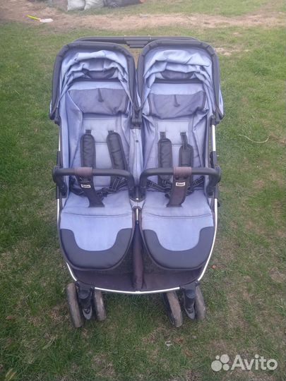 Прогулочная коляска для двойни