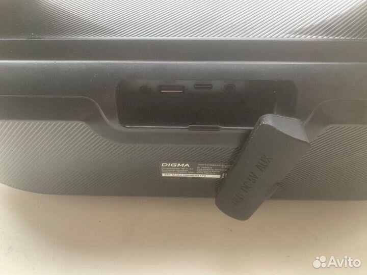 Портативная колонка Digma