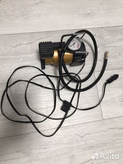 Компрессор автомобильный azard tornado ас-580