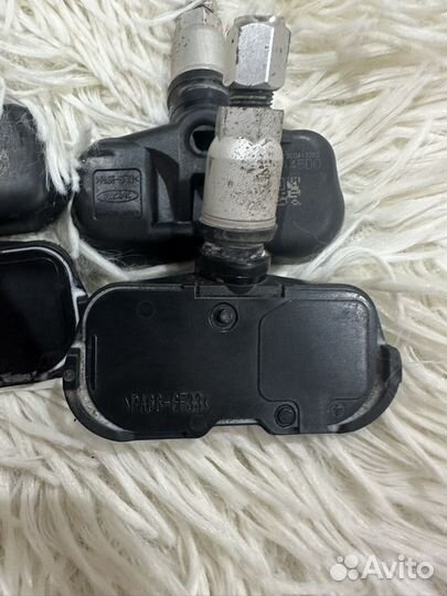 Датчик давления в шинах Toyota