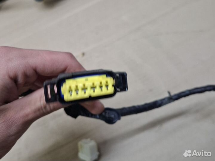 Проводка двери левой Kia Picanto 2 TA купе