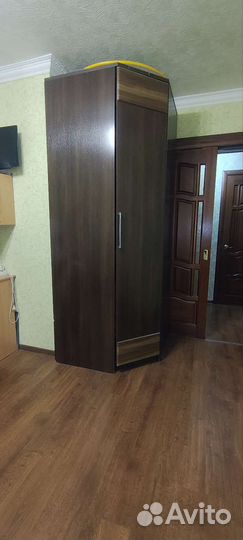 Угловой шкаф