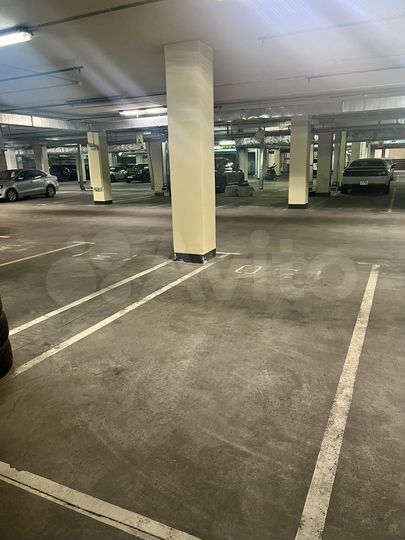 Машиноместо