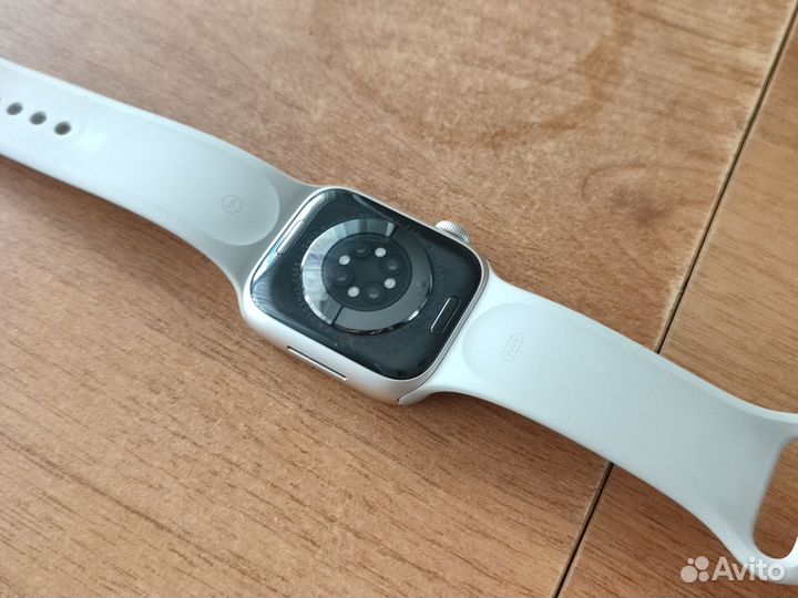 Apple watch series 8