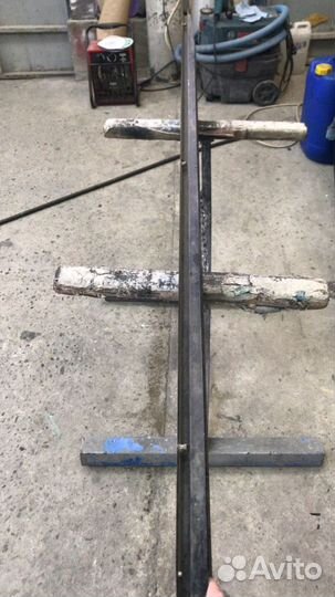 Подножка левая toyota 200