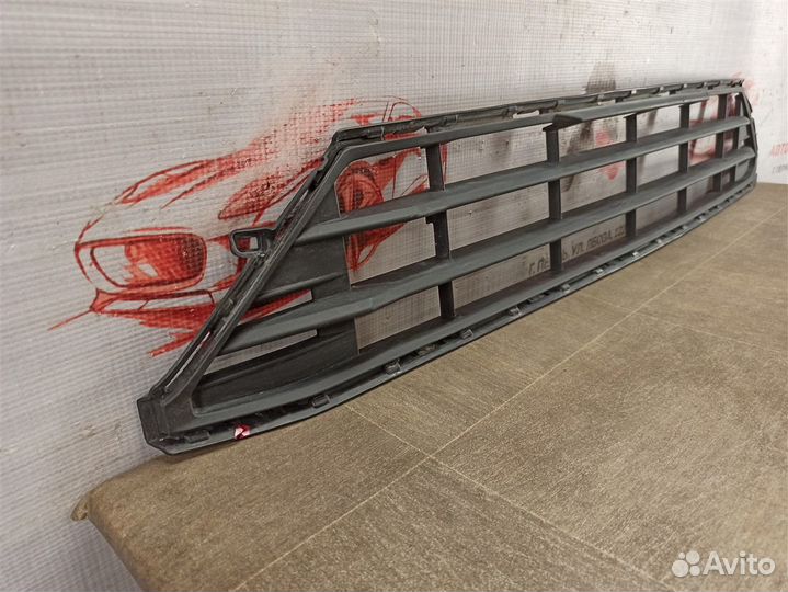 Решетка бампера переднего Volvo Xc60 с 2017 года