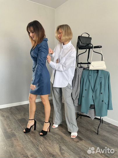 Стилист имиджмейкер