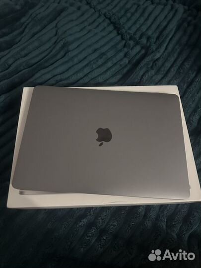 MacBook Pro 13 m2 256