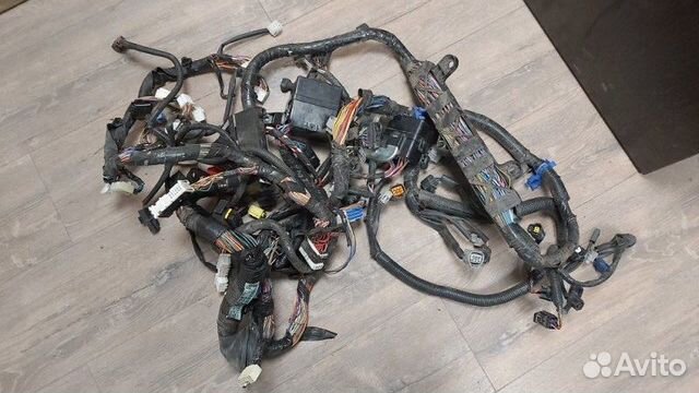 Проводка под капот Mitsubishi Pajero 4 3.2D 2007